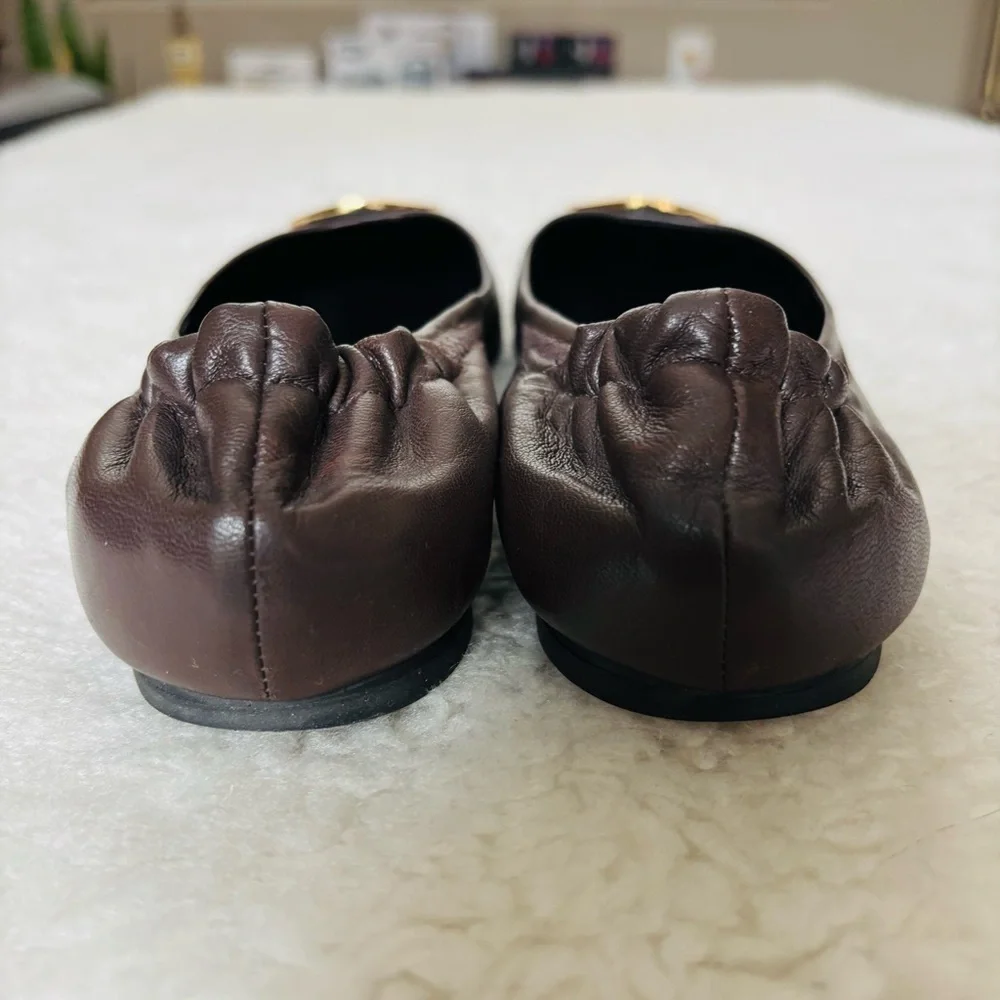 Tory Burch Reva 2 tone Black Patent Brown Leather Logo Flat Shoes size 7.5 M